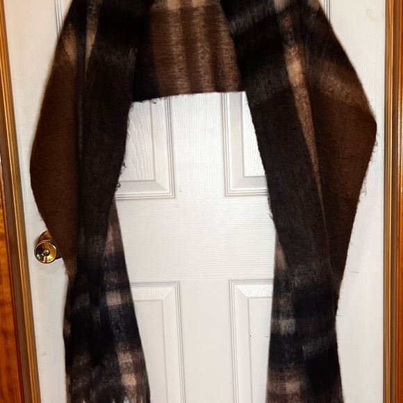 Brown and Black Plaid Scarf - Picture 6 of 8
